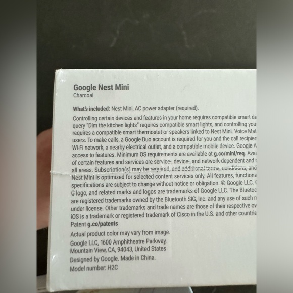 Google Nest Hub (2nd gen) and Google Nest Mini - Picture 6 of 6